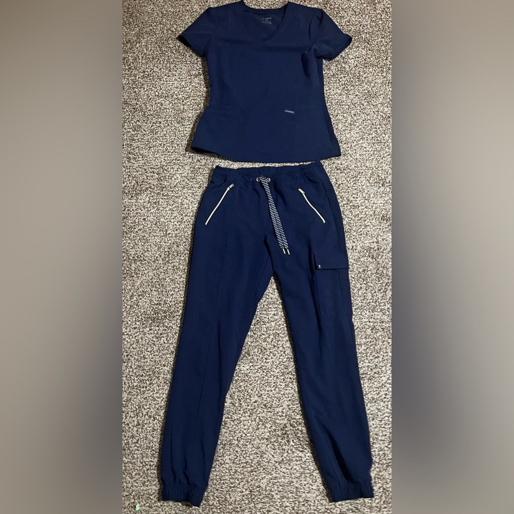 Jaanuu scrubs